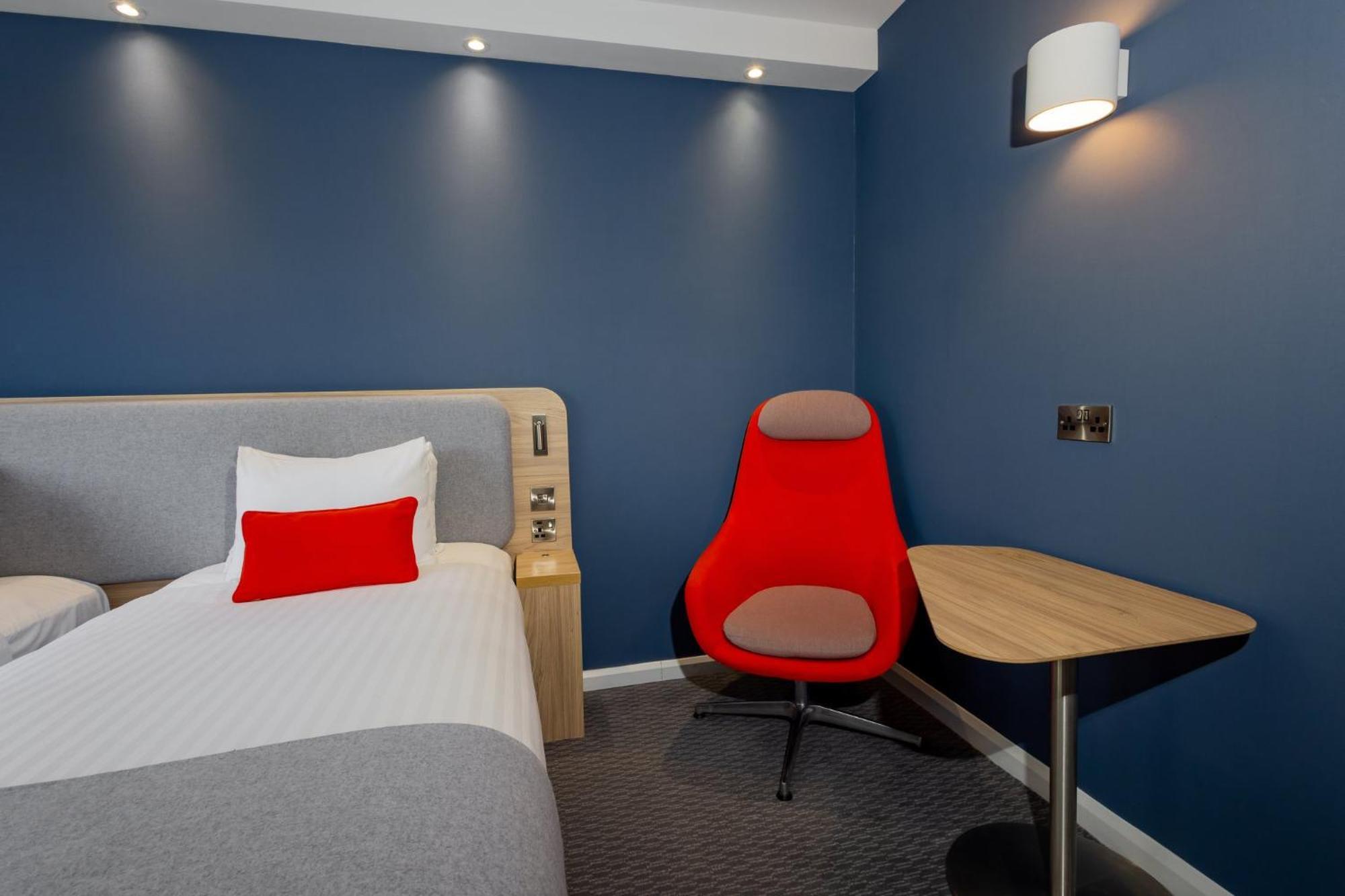 Holiday Inn Express Norwich By Ihg Drayton  Exterior foto