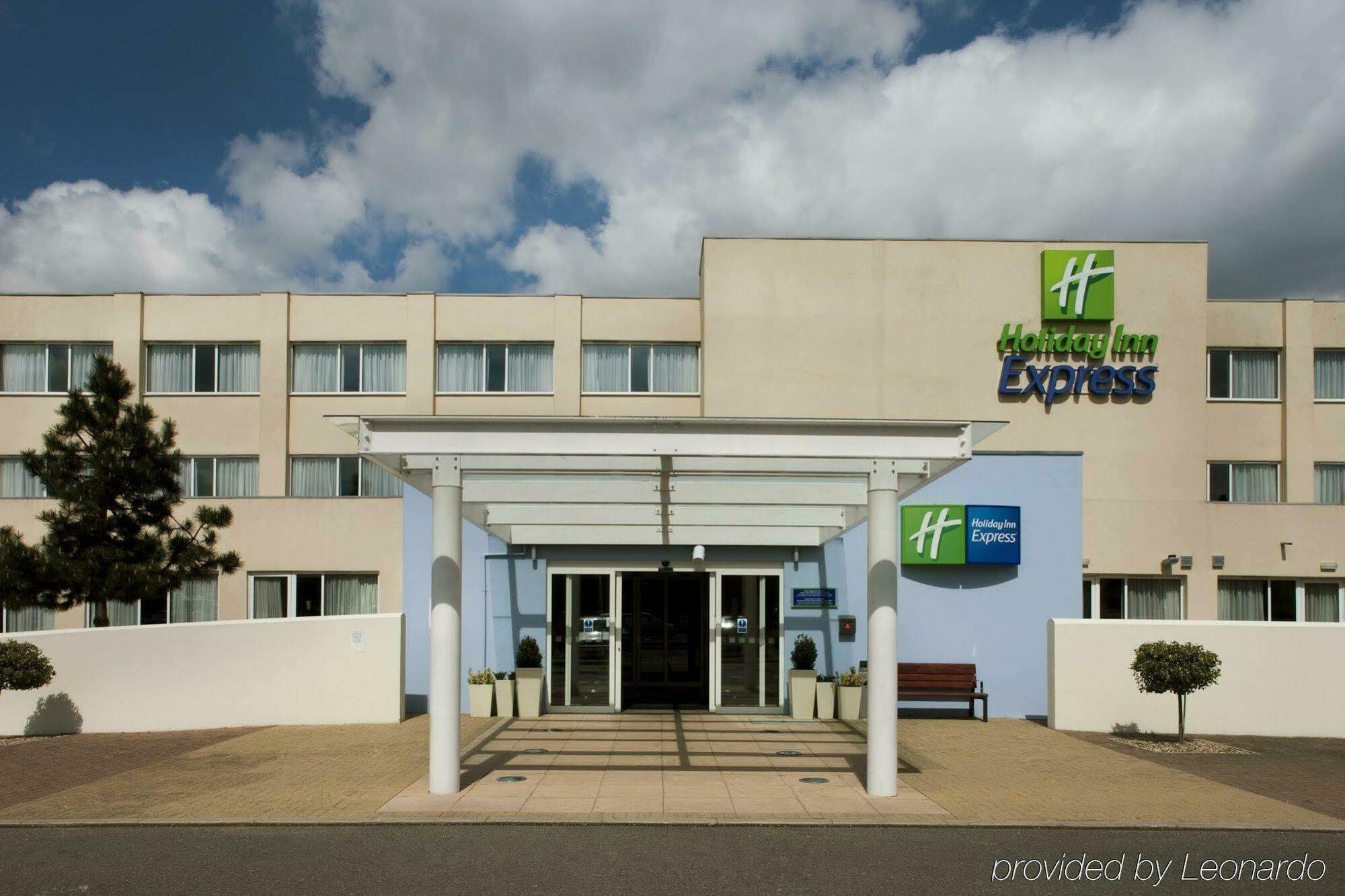 Holiday Inn Express Norwich By Ihg Drayton  Exterior foto